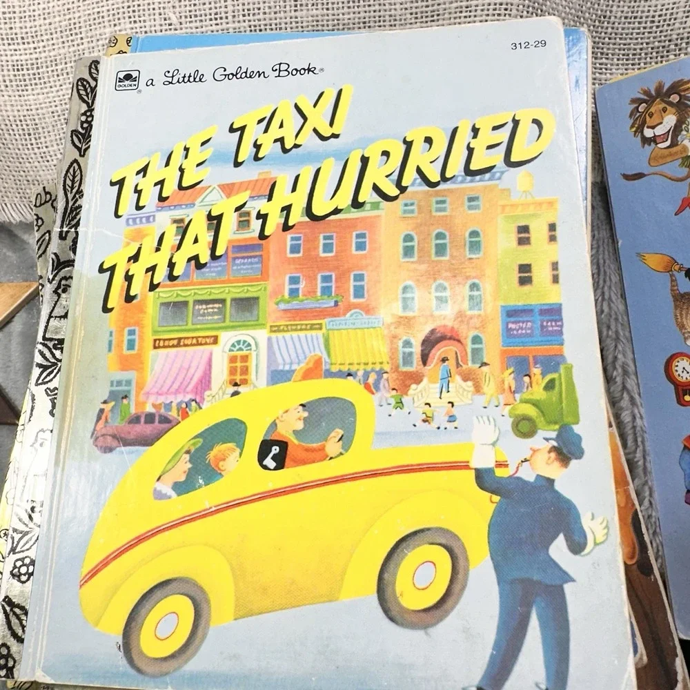 Little Golden Books Lot‎ 4 Poky Little Puppy Scooby Doo Barbie Taxi Kids